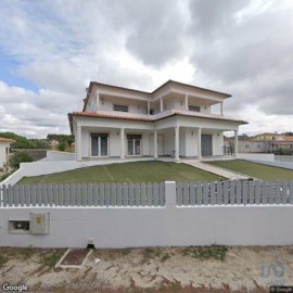 House 5 Bedrooms in Pataias e Martingança
