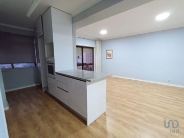 Apartamento 1 Quarto em Vilar de Andorinho