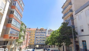 Apartamento 4 Quartos em São Domingos de Benfica