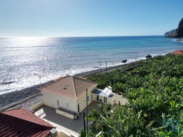 House 3 Bedrooms in Madalena do Mar