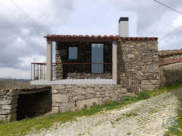 House 5 Bedrooms in Penedono e Granja