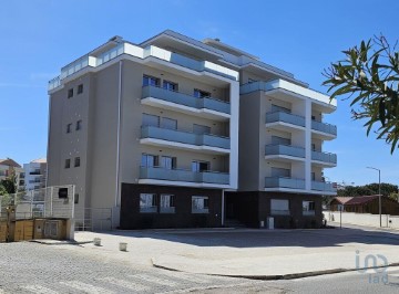 Apartment 4 Bedrooms in Leiria, Pousos, Barreira e Cortes