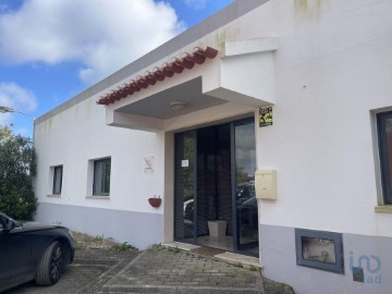 Industrial building / warehouse in Campelos e Outeiro da Cabeça