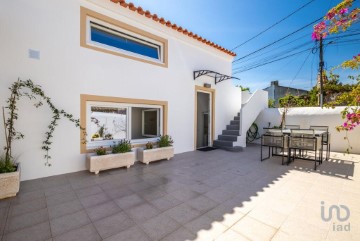 House 2 Bedrooms in Amoreira
