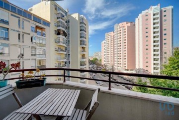 Apartment 3 Bedrooms in Algés, Linda-a-Velha e Cruz Quebrada-Dafundo