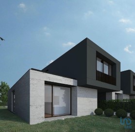 House 3 Bedrooms in Perelhal