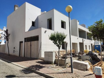 House 4 Bedrooms in Tavira (Santa Maria e Santiago)