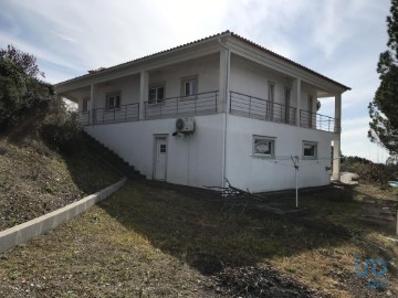 House 5 Bedrooms in Carregueiros
