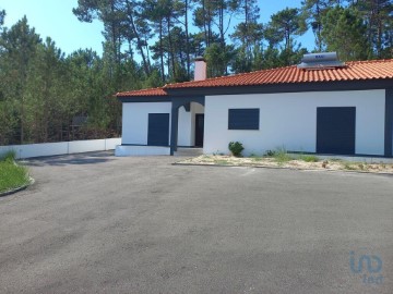House 3 Bedrooms in Marinha Grande