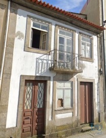 Building in Santa Maria Maior e Monserrate e Meadela