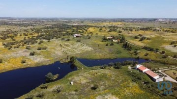 Quintas e casas rústicas 5 Quartos em Ourique