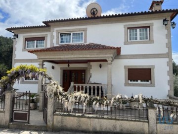 House 3 Bedrooms in São Mamede de Ribatua
