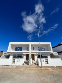 Maison 3 Chambres à Nossa Senhora do Pópulo, Coto e São Gregório