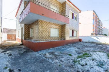 House 6 Bedrooms in Rio Maior