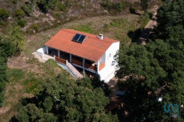 Country homes 4 Bedrooms in Mouronho