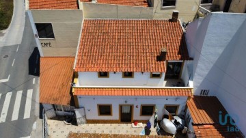 House 5 Bedrooms in Carvoeira