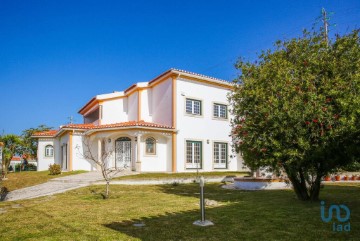 House 5 Bedrooms in Bombarral e Vale Covo