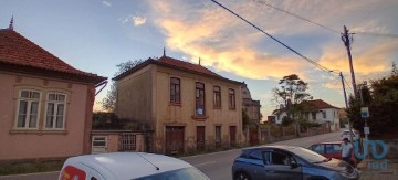 House 4 Bedrooms in Cortegaça