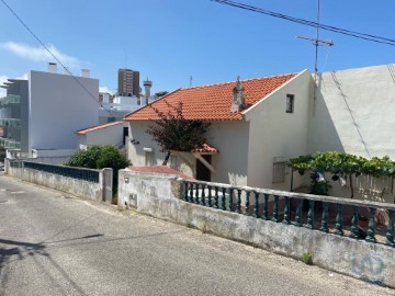 Maison 2 Chambres à Nazaré