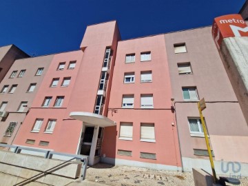 Apartamento 3 Quartos em Carnide