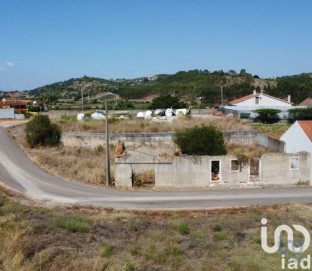 Moradia  em Azoia de Cima e Tremês