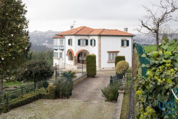 Quintas e casas rústicas 11 Quartos em O. Azeméis, Riba-Ul, Ul, Macinhata Seixa, Madail