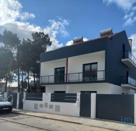 House 3 Bedrooms in Quinta do Conde