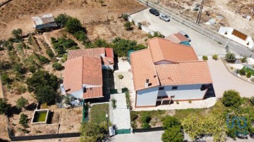 House 5 Bedrooms in Ourique