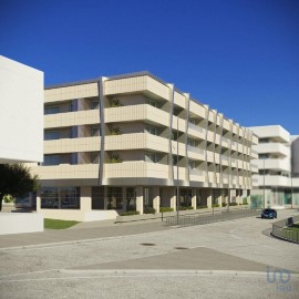 Apartamento 3 Quartos em Santa Maria Maior e Monserrate e Meadela