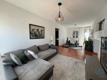 Apartamento 2 Quartos em Corroios