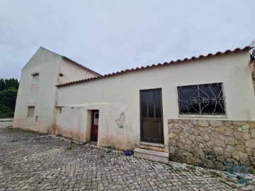 House 5 Bedrooms in Cadaval e Pêro Moniz