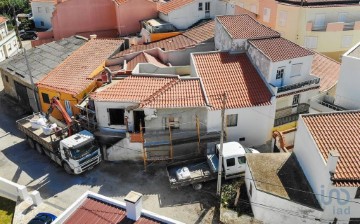 House 3 Bedrooms in Lourinhã e Atalaia