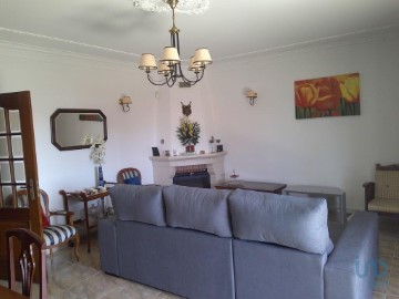 House 5 Bedrooms in Rio de Mouro