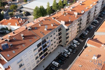 Building in Lousã e Vilarinho