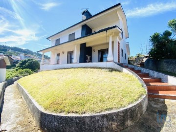 Maison 6 Chambres à Seixas