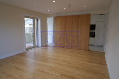 AZU Imobiliaria-Lordelo do Ouro, Porto-Apartamento