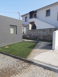 AZU Imobiliaria - Rio Tinto, Gondomar - Casinha T2