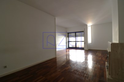 AZU Imobiliaria, Paranhos-Porto, Apartamento T3 (3