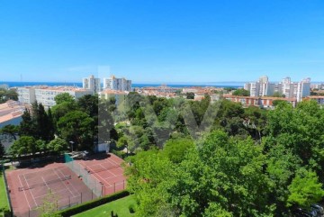 Apartamento 5 Quartos em Carcavelos e Parede