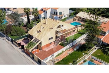 House 7 Bedrooms in Corroios