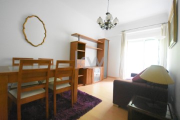 Apartment 2 Bedrooms in Mina de Água