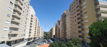 Apartment 3 Bedrooms in Carnaxide e Queijas