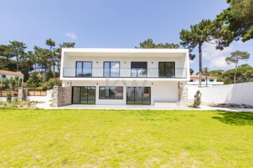 House 5 Bedrooms in Colares