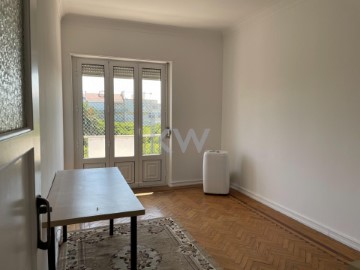 Apartment 2 Bedrooms in Campo de Ourique