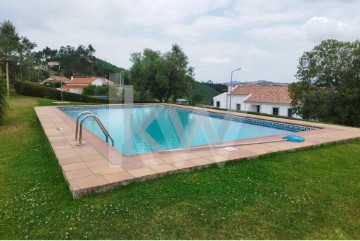 Casa o chalet 4 Habitaciones en Venda do Pinheiro e Santo Estêvão das Galés