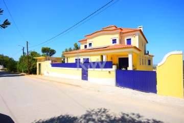 House 5 Bedrooms in Palmela