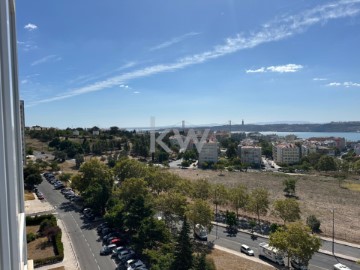 Piso 2 Habitaciones en Belém