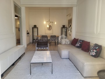 2 Bedroom Apartment, Estefania, Lisbon