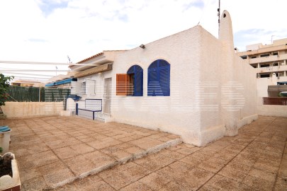 CASA EN PLATA BAJA