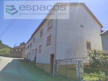 House 6 Bedrooms in Sobreira Formosa e Alvito da Beira